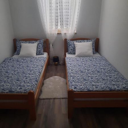 Apartment Orchidea Izola Buitenkant foto