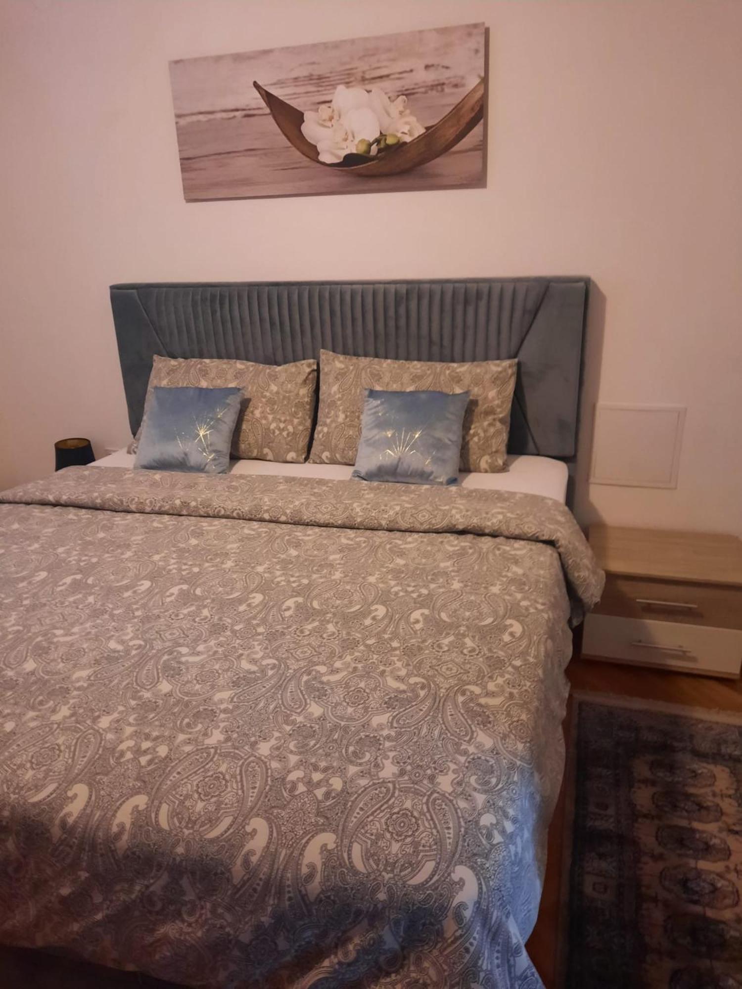 Apartment Orchidea Izola Buitenkant foto
